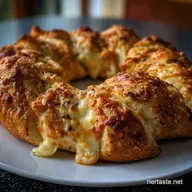 Cheesy Stuffed Pizza Crust Ring with Tangy Dough