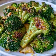 Crispy Garlic Broccoli Parmesan in 25 Min