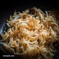 How to Saute Onions: My Secret to Sweet & Savory Perfection!