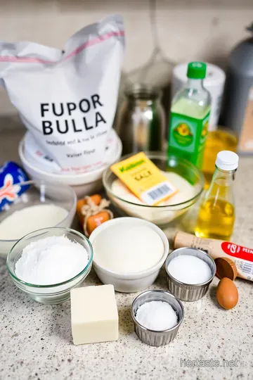 Homemade Kaiser Buns: A Soft and Golden Delight ingredients
