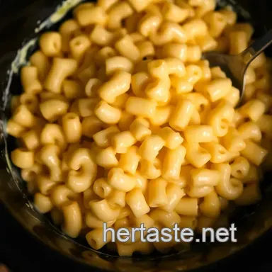 Easy Crockpot Mac and Cheese with Cream Cheese: A Family Favorite Recipe Card